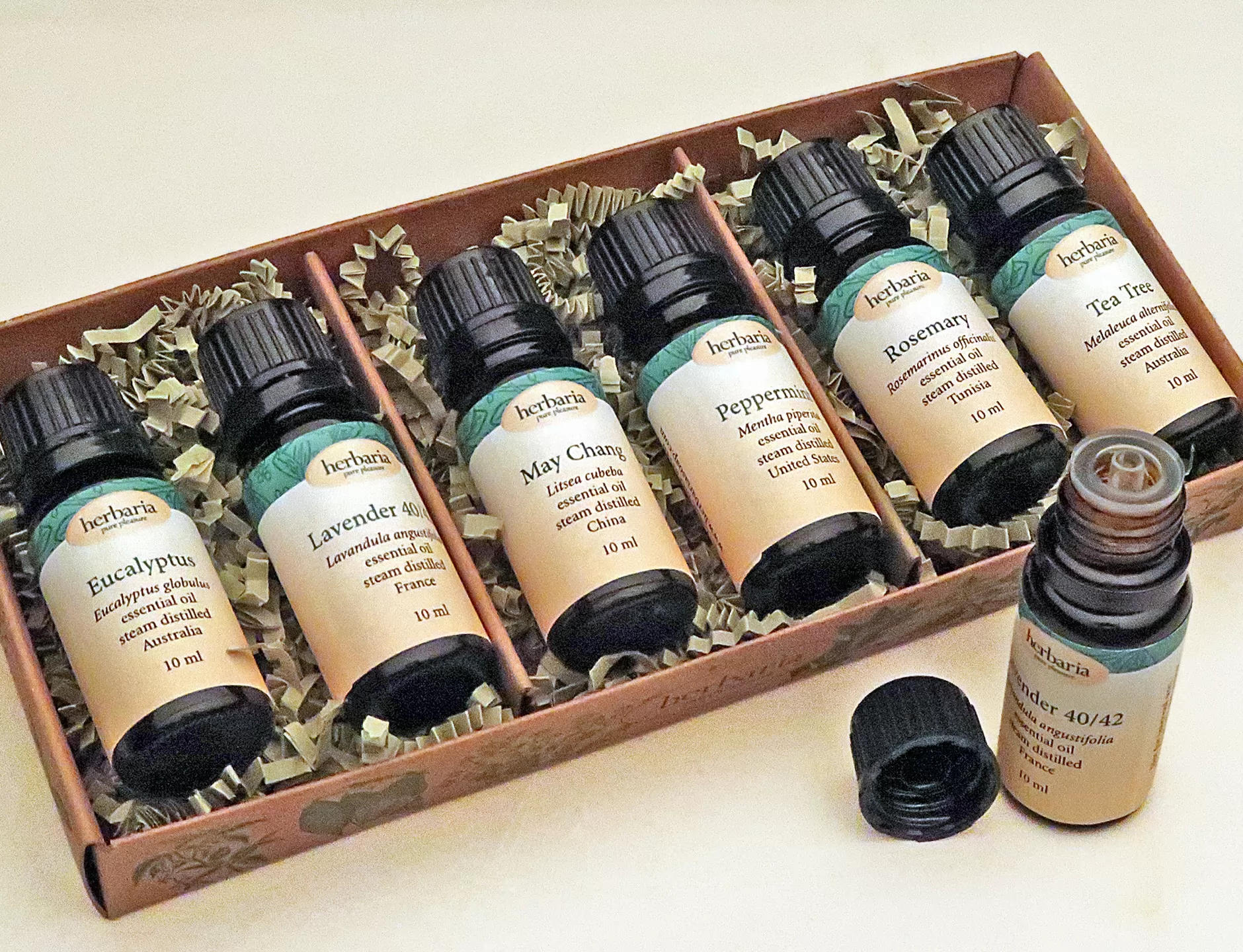 Lefleuria Essential Oil Kit The Apothecary Collection 12 bottle