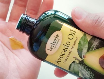 Herbaria all natural cold-pressed Avocado Oil